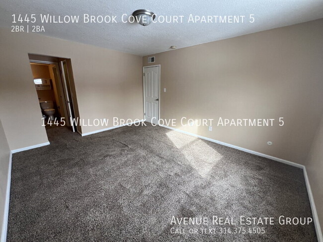 property at 1445 Willow Brook Cove Ct