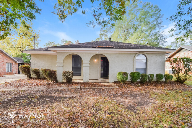 property at 3244 Hillcrest Ln