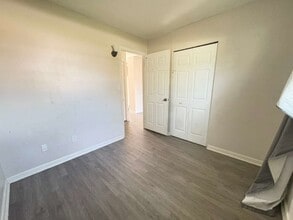 7507 Edenroc Ln in Louisville, KY - Building Photo - Building Photo