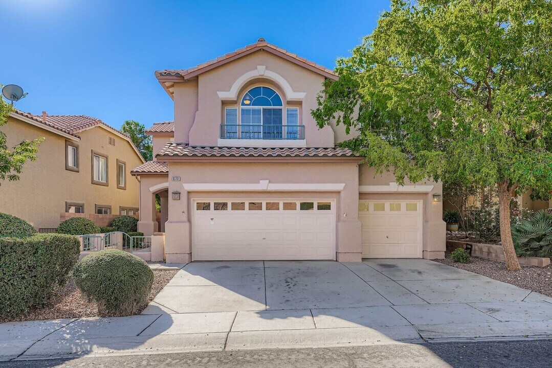 10701 Sapphire Vista Ave in Las Vegas, NV - Building Photo