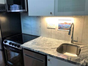 88 Charles St in Boston, MA - Building Photo - Building Photo