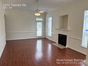 1614 Thayer Dr in Winterville, NC - Foto de edificio - Building Photo