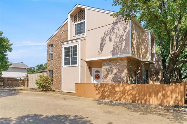 property at 2411 Northlake Ct