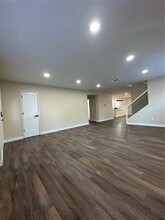 1405 Ashview Cir in Dallas, TX - Building Photo - Building Photo