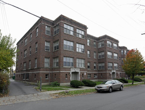 Salemview Apartments in Dayton, OH - Foto de edificio - Building Photo