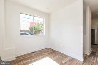 1431 Brown St in Philadelphia, PA - Building Photo - Building Photo