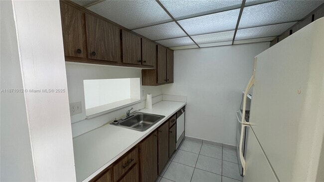 9455 W Flagler St in Miami, FL - Building Photo - Building Photo