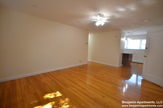 55 Parkman St, Unit 3 in Brookline, MA - Building Photo - Building Photo