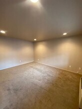 589 Eastmont Ave in East Wenatchee, WA - Building Photo - Building Photo