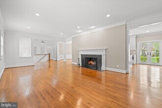 4905 Dorset Ave in Chevy Chase, MD - Building Photo - Building Photo