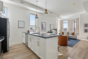 2201 Brookfield Ave in Baltimore, MD - Building Photo