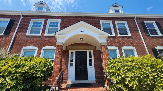 property at 3347 S Wakefield St