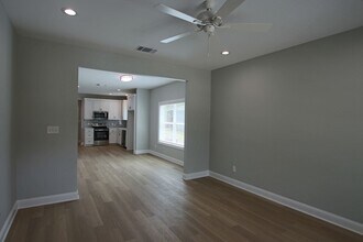1110 S Porter Ave in Tyler, TX - Building Photo - Building Photo