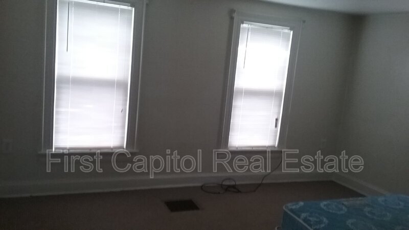818 Broadway in Hanover, PA - Building Photo