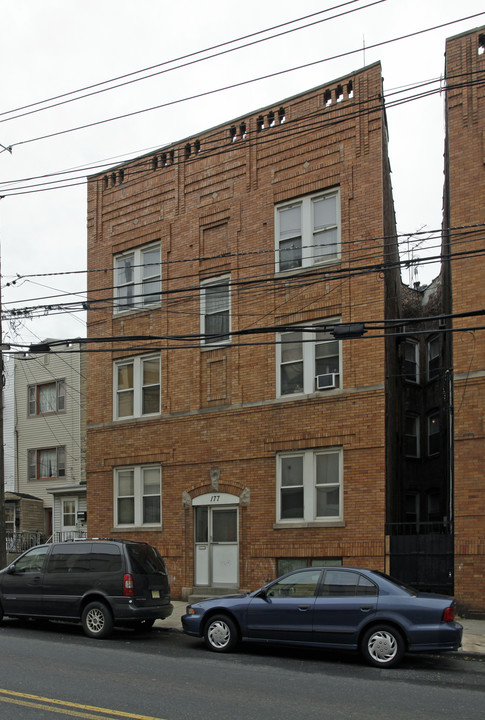 177 Baldwin Ave in Jersey City, NJ - Building Photo