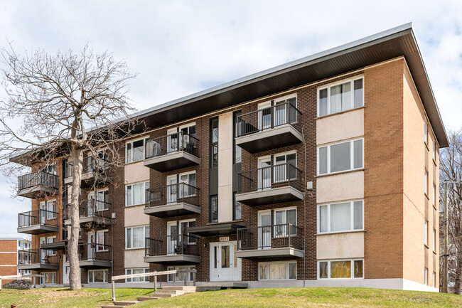 3057 De La Forest St in Québec, QC - Building Photo - Primary Photo