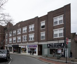 Ritz Manor in Quincy, MA - Building Photo