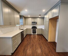 2900 Phillip Pl in Midland, TX - Building Photo - Building Photo