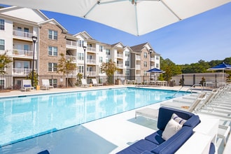 The Darby Apartments in Holly Springs, GA - Foto de edificio - Building Photo