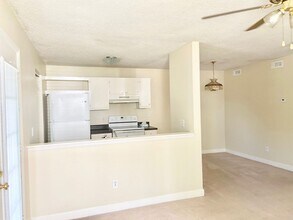 4160 Thalia Station Cir in Virginia Beach, VA - Building Photo - Building Photo