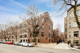 643 W Roscoe St Apartments