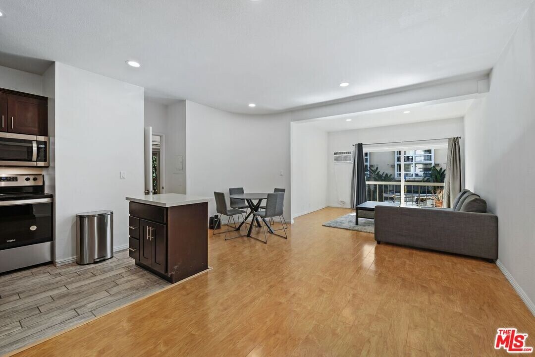 1440 Veteran Ave in Los Angeles, CA - Building Photo