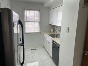 164 Old Enterprise Rd in Kettering, MD - Building Photo - Building Photo