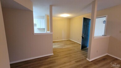 2299 Scenic Hwy in Pensacola, FL - Foto de edificio - Building Photo