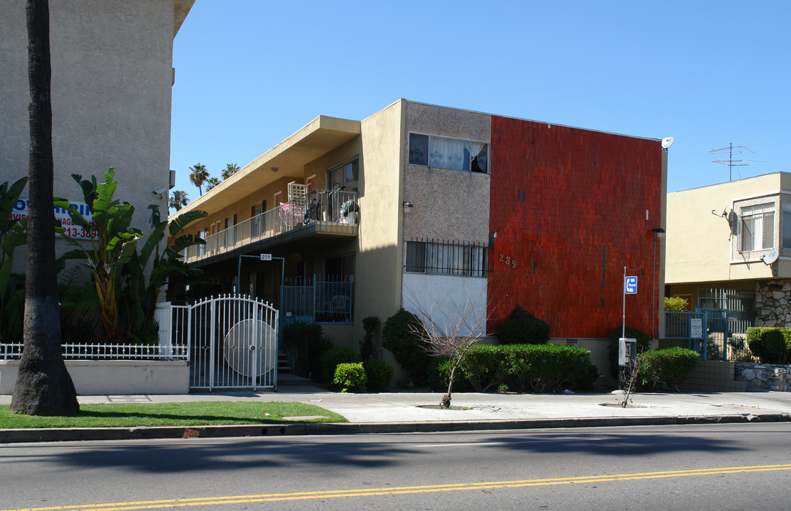 239 S Normandie Ave in Los Angeles, CA - Building Photo