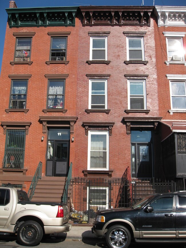 11 Troutman St in Brooklyn, NY - Building Photo - Building Photo