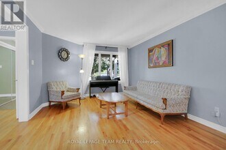 63 Newborough Crescent in Ottawa, ON - Building Photo - Building Photo