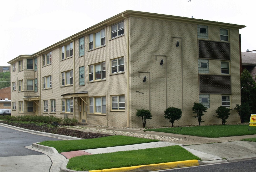 895-897 Graceland Ave in Des Plaines, IL - Foto de edificio