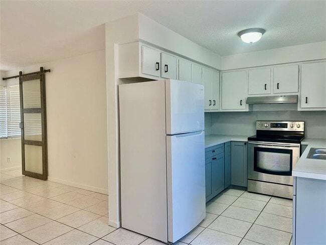 1121 SE 22nd Ave in Pompano Beach, FL - Building Photo - Building Photo