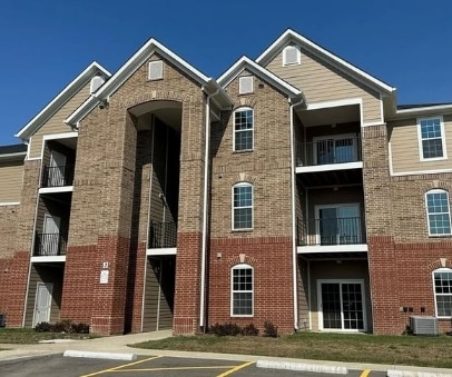 property at 224 Harmony Mdws Ct