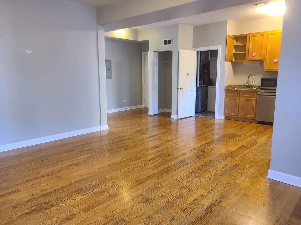 6203 S Champlain Ave, Unit 3S in Chicago, IL - Building Photo