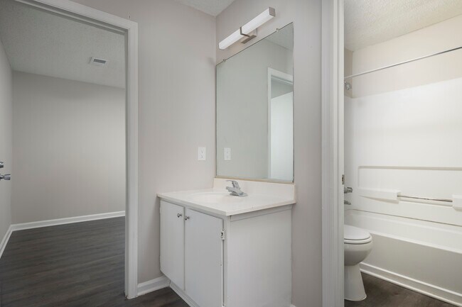Campus Side Apartments in Augusta, GA - Foto de edificio - Interior Photo