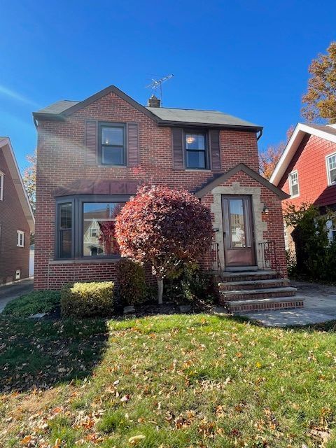 property at 104 Sunnycliff Dr