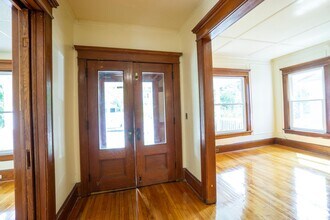 813 Euclid Ave in Syracuse, NY - Building Photo - Building Photo