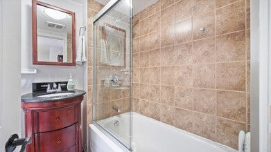 35 Henry St in St John's, NL - Building Photo - Building Photo