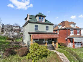 109 Wynoka St in Pittsburgh, PA - Building Photo