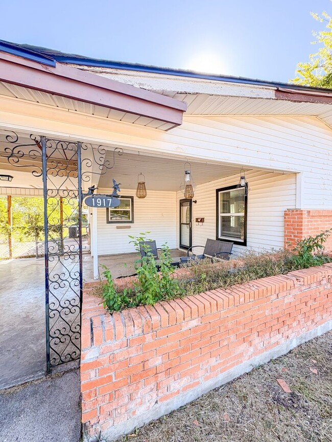 property at 1917 S 51st St