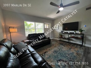 3997 Marlin Dr SE in St. Petersburg, FL - Building Photo - Building Photo