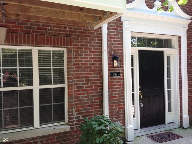 998 3rd Ave NW in Carmel, IN - Building Photo - Building Photo