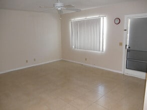 640 NE 6th Ct, Unit L in Boynton Beach, FL - Building Photo - Building Photo
