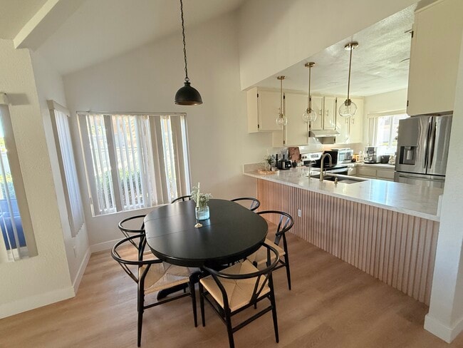 property at 2109 Northshore Dr