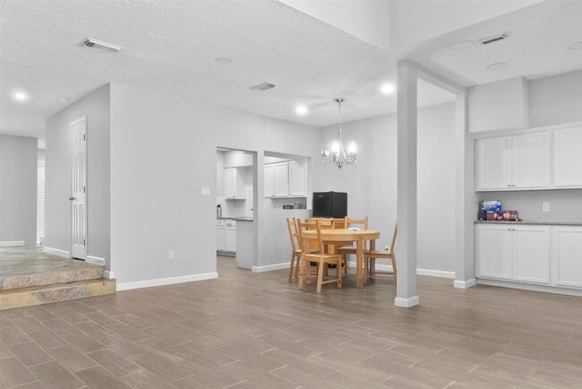 property at 668 Eldridge Pkwy