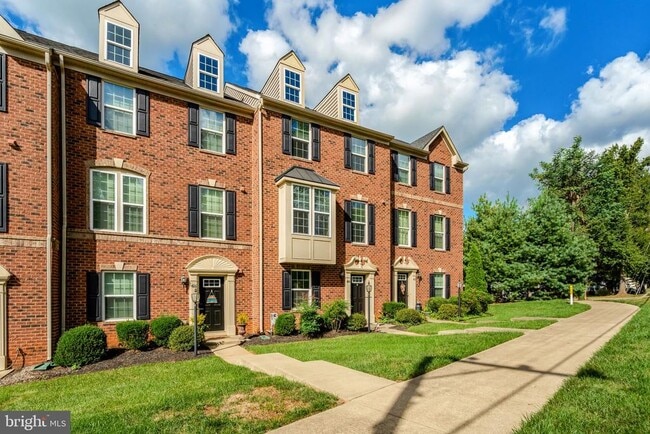 424 Falmouth St in Warrenton, VA - Building Photo - Building Photo
