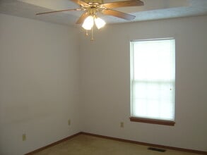 2151 N Ave B in Springfield, MO - Building Photo - Building Photo