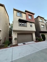 1582 Neleigh Pl in San Jose, CA - Foto de edificio - Building Photo