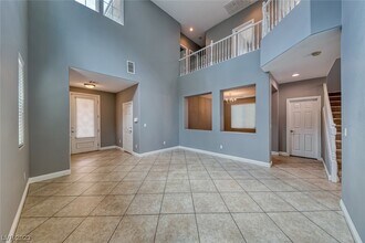 5318 Hollymead Dr in Las Vegas, NV - Building Photo - Building Photo